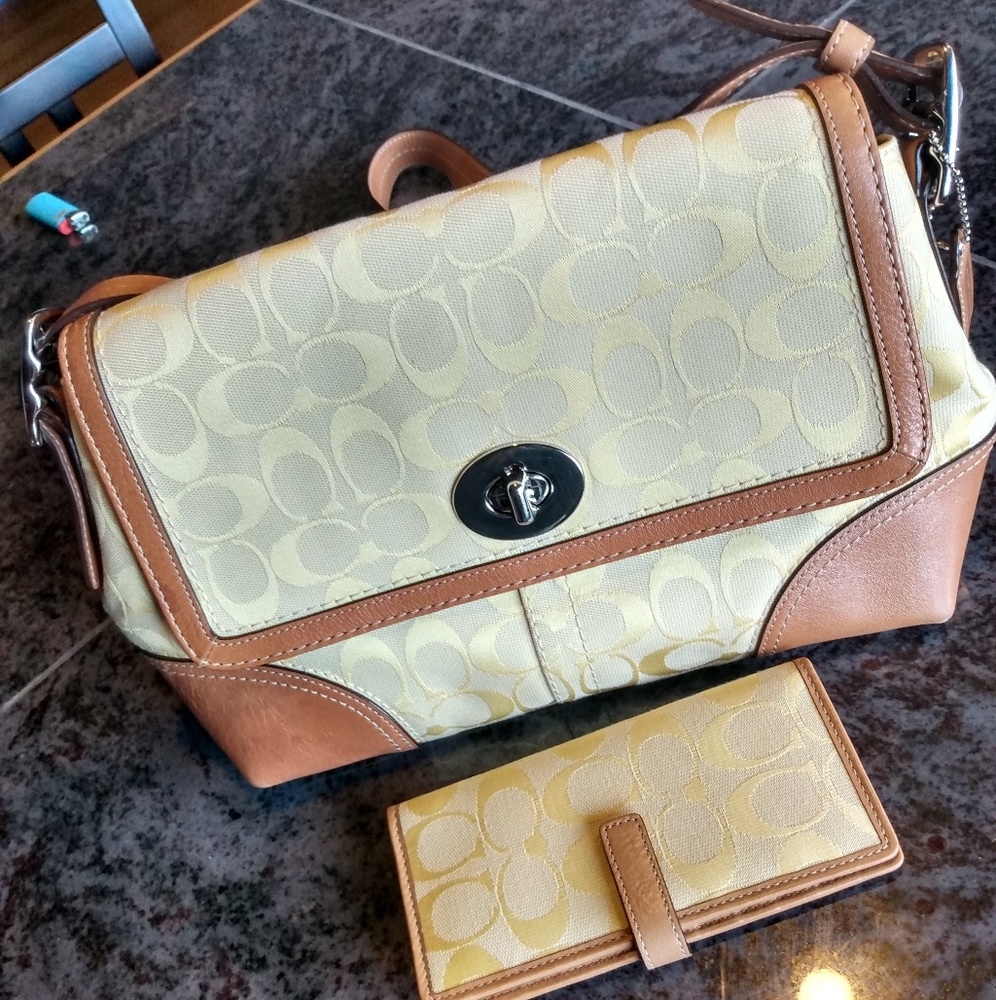 Coach bag (crossbody) w/ matching wallet